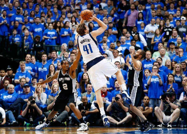 巨大的鼓舞 巨大的鼓舞