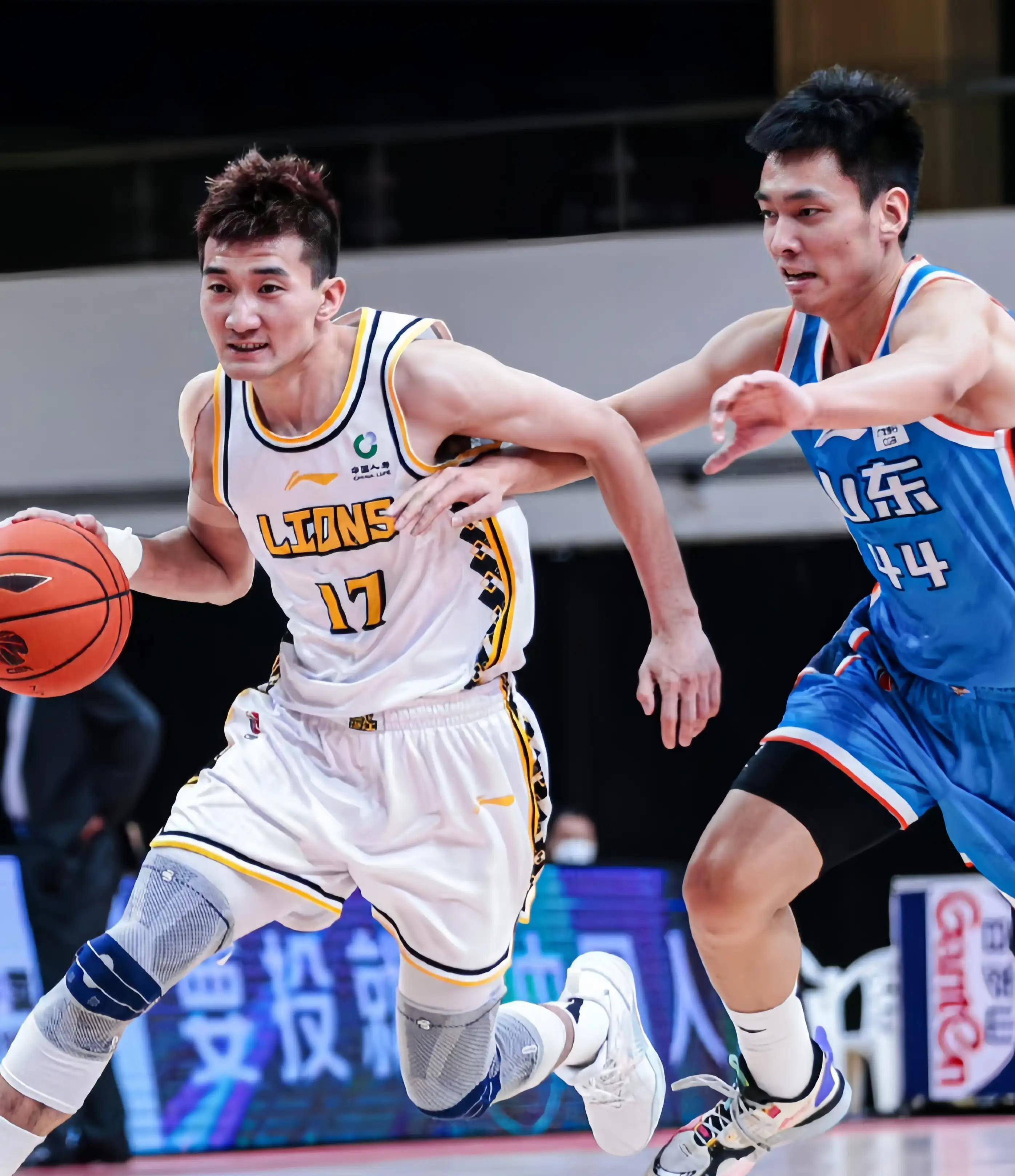 男篮美洲杯：乔治爆砍18+3+3+4+2，加拿大88-54大胜委内瑞拉34分