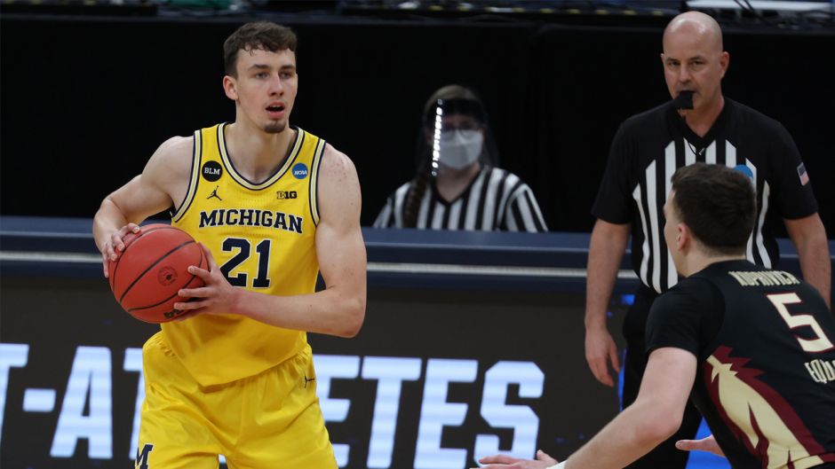 与中场核心 与中场核心